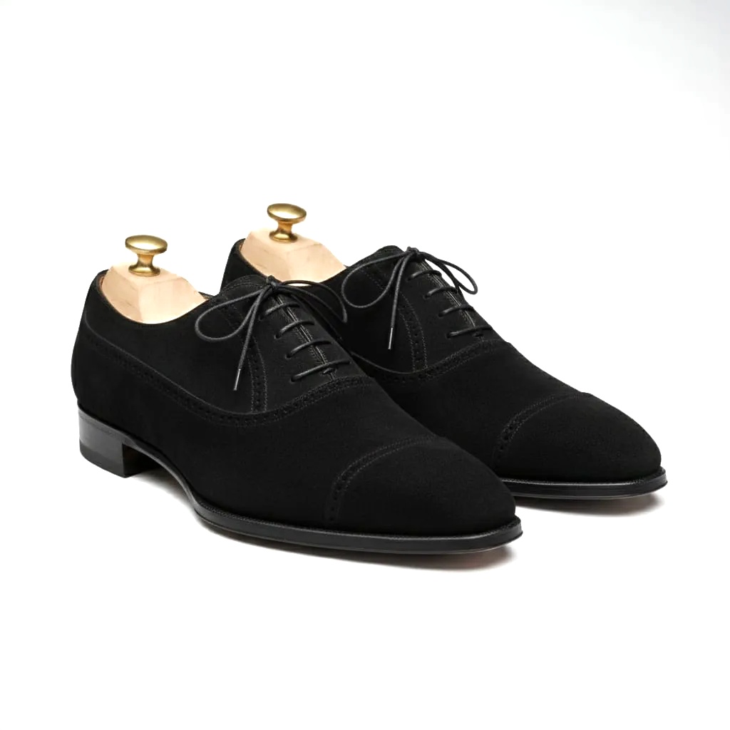 
Noir Suede Cap-Toe Oxfords (US 6 / EU 38 / UK 5)